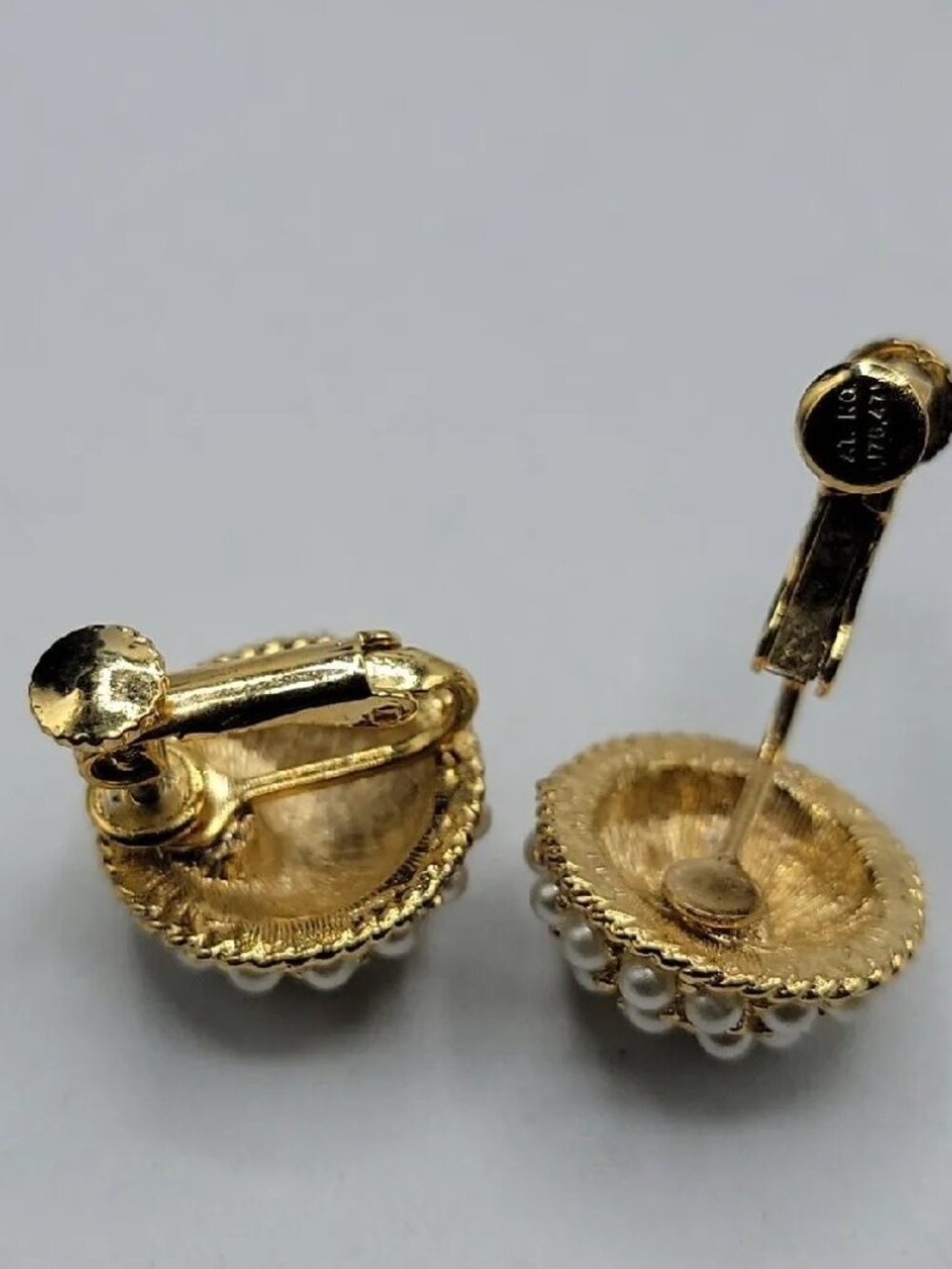 Napier Faux Pearl Pave Screwback Earrings Adjustable Unsigned Pat Pend Vintage - Picture 9 of 9